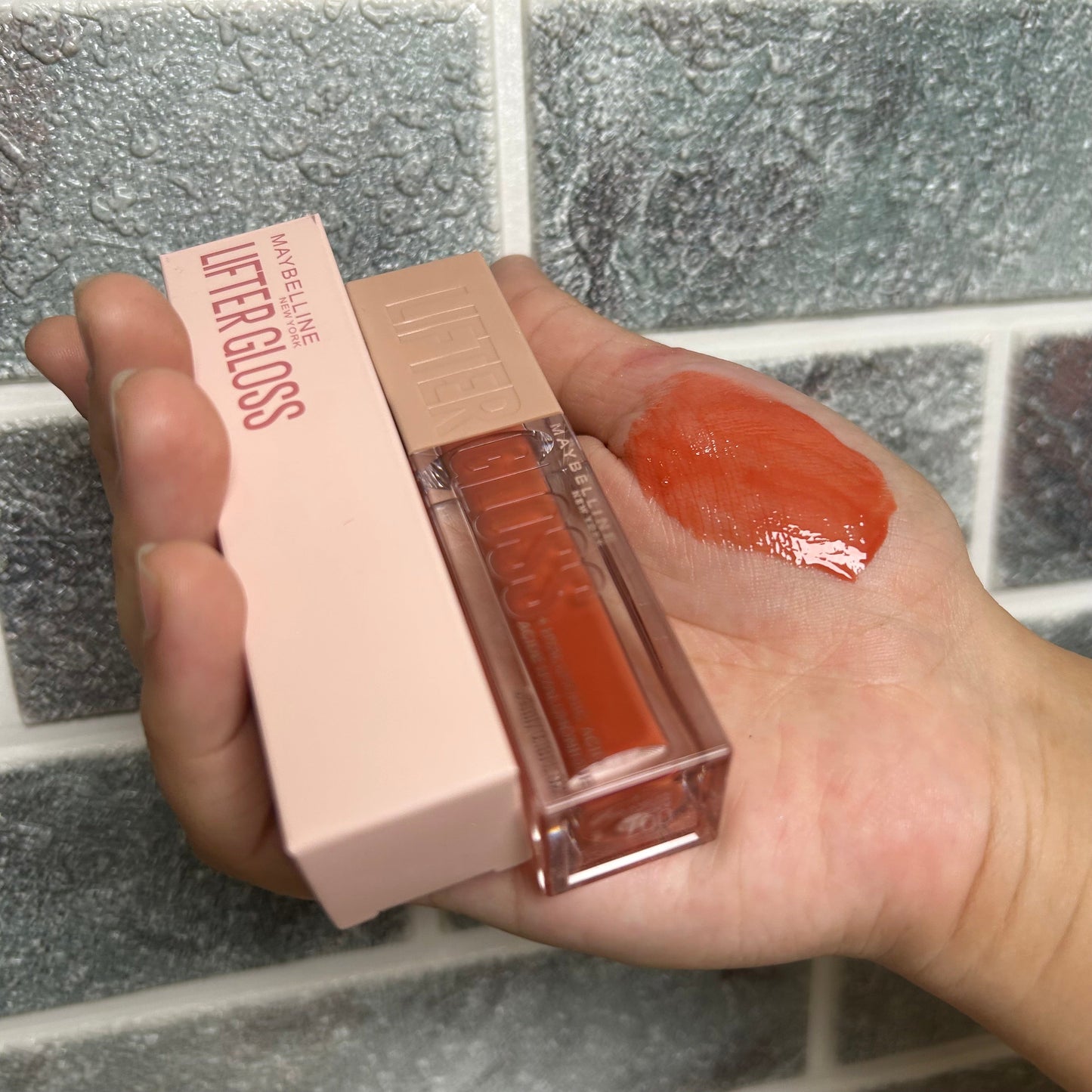 Maybelline New York Lifter Gloss