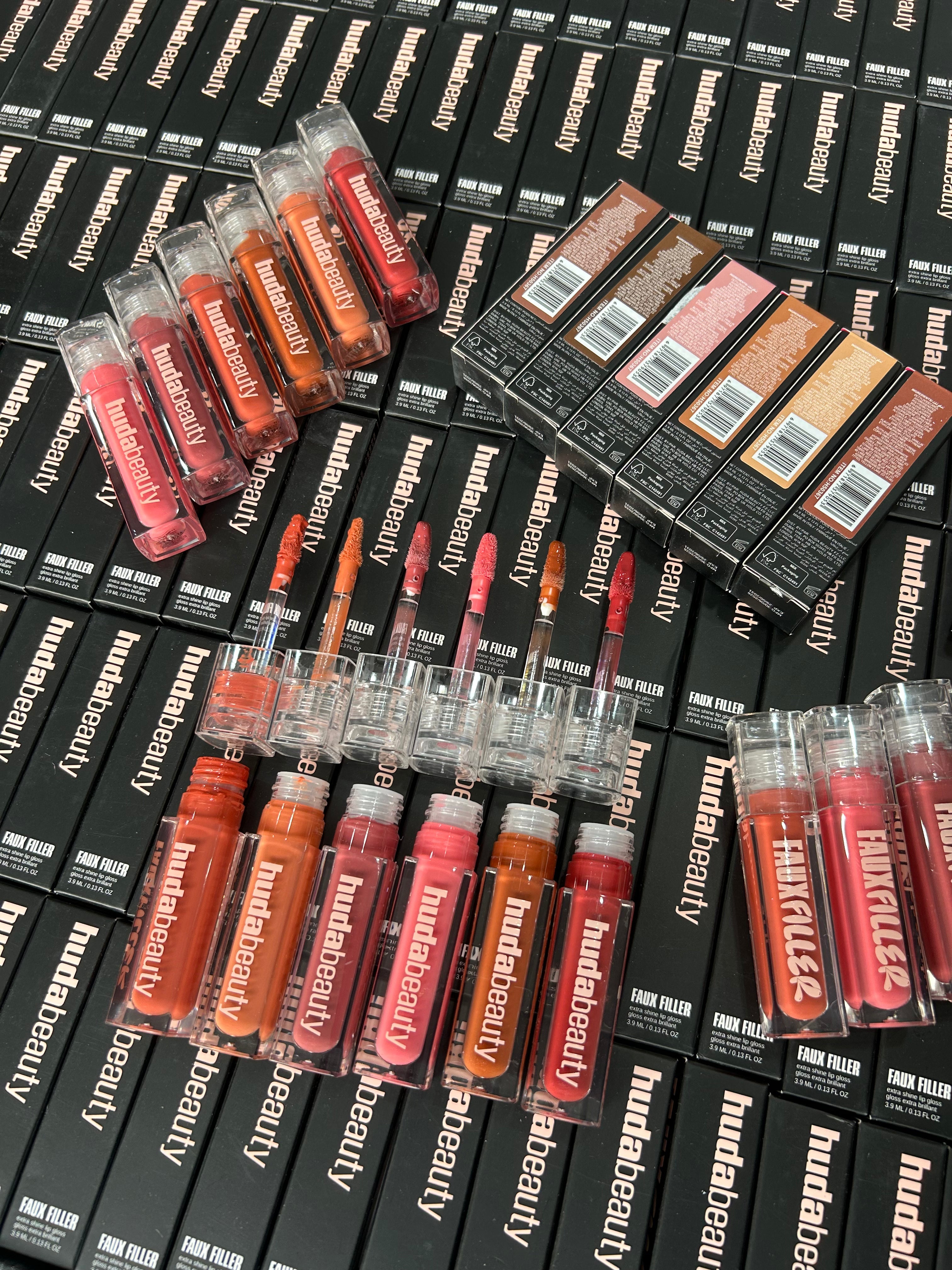 Huda Beauty Fauxfilter Extra Shine Lipgloss
